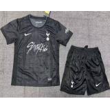 Tottenham Hotspur x Stray Kids 2a Equipación 2025/26 - NIÑOS